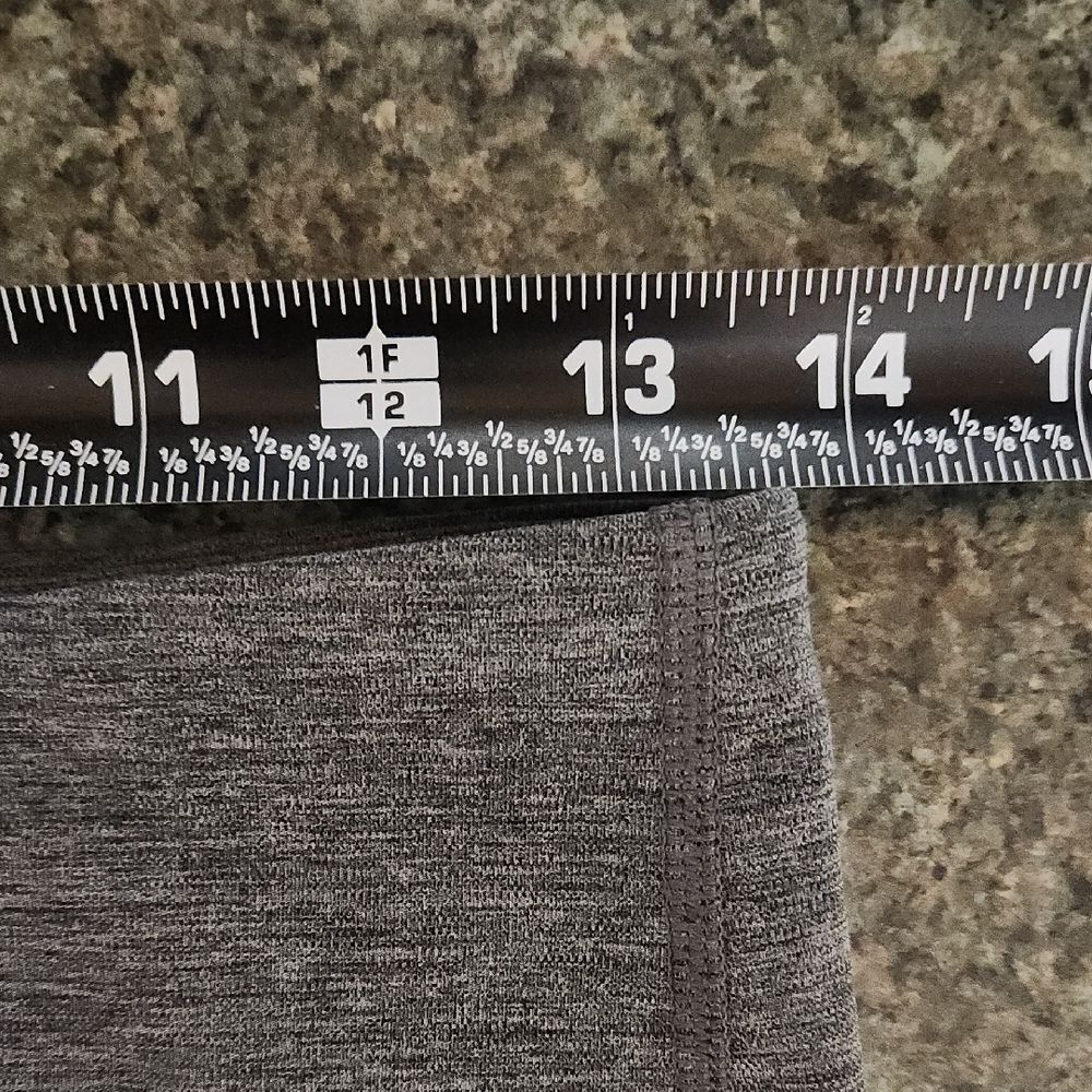 Athleta Gray Ultimate Capri Stash Pocket 7/8 Tight Leggings Women M Polyester - Picture 7 of 9